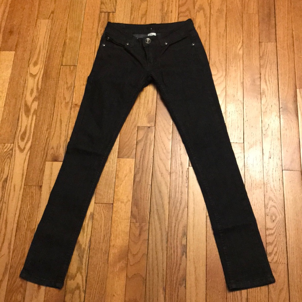 Low rise dark jeans. Size 0 petite